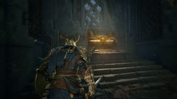 Mistfall Hunter screenshot: A warrior in armor approaches a glowing treasure chest inside a dimly lit, ancient stone chamber.